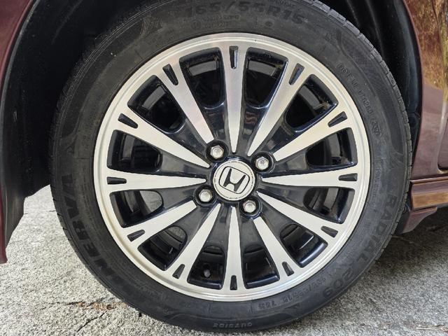 Ｎ－ＢＯＸカスタム Ｇ・Ｌパッケージ　バックカメラ　両側スライド・片側電動　ナビ　ＨＩＤ　スマートキー　アイドリングストップ　ベンチシート　ＣＶＴ　盗難防止システム　ＡＢＳ　ＥＳＣ　チップアップシート　アルミホイール　エアコン（52枚目）