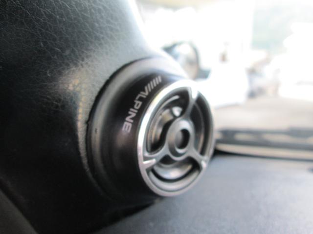 ハイエースバン スーパーＧＬ　ダークプライム　ハーフフルエアロ・３．０ＤＩＣターボ・ローダウン・純正ＬＥＤヘッドライト・レザー調シートカバー・プッシュスタート・スマートキー・バックカメラ・社外１６インチアルミ・アルパインナビ／フルセグＴＶ（25枚目）