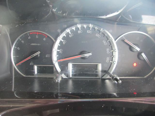 ハイエースバン スーパーＧＬ　ダークプライム　ハーフフルエアロ・３．０ＤＩＣターボ・ローダウン・純正ＬＥＤヘッドライト・レザー調シートカバー・プッシュスタート・スマートキー・バックカメラ・社外１６インチアルミ・アルパインナビ／フルセグＴＶ（30枚目）