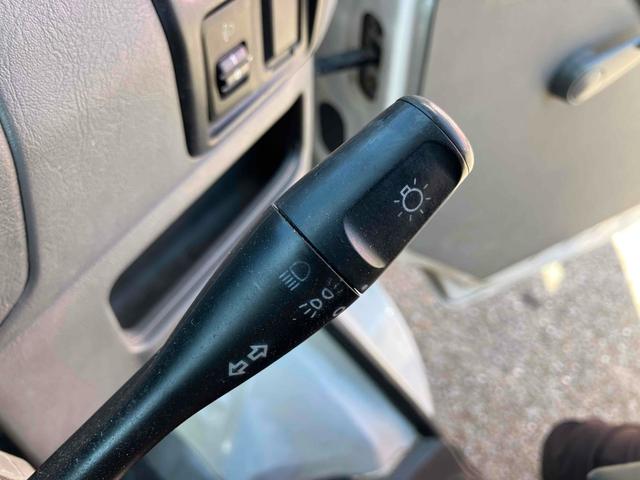 クリッパートラック  軽トラック MT エアコン 運転席エアバッグ(48枚目)