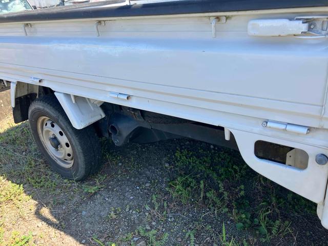 サンバートラック 　４ＷＤ　軽トラック　ＭＴ　エアコン　運転席エアバッグ（14枚目）