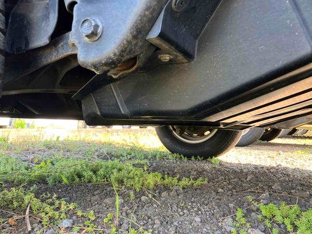 サンバートラック 　４ＷＤ　軽トラック　ＭＴ　エアコン　運転席エアバッグ（15枚目）