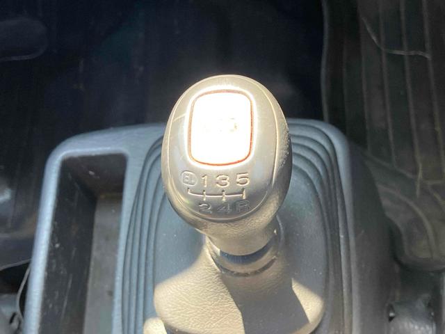 サンバートラック 　４ＷＤ　軽トラック　ＭＴ　エアコン　運転席エアバッグ（38枚目）