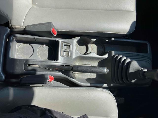 サンバートラック 　４ＷＤ　軽トラック　ＭＴ　エアコン　運転席エアバッグ（39枚目）