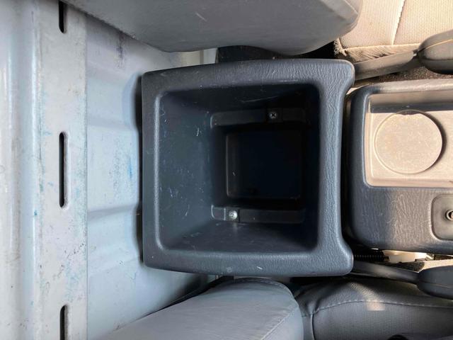 サンバートラック 　４ＷＤ　軽トラック　ＭＴ　エアコン　運転席エアバッグ（43枚目）