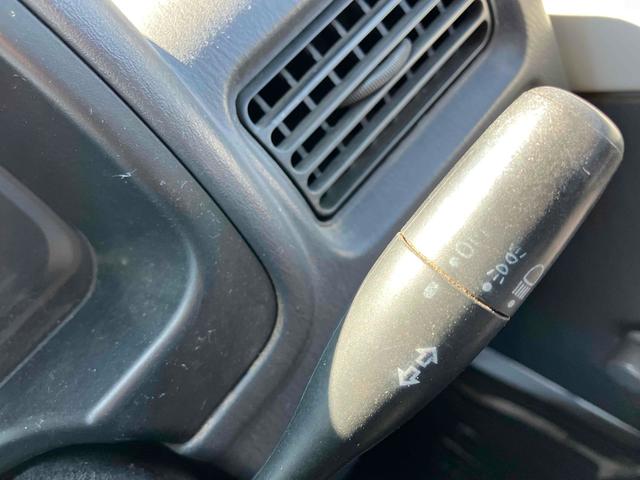サンバートラック 　４ＷＤ　軽トラック　ＭＴ　エアコン　運転席エアバッグ（49枚目）