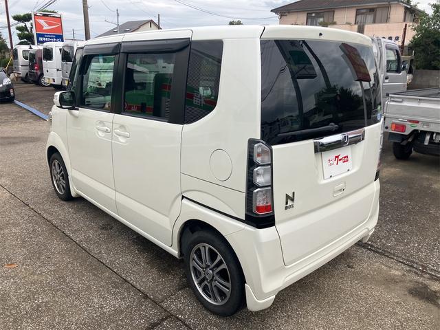 Ｎ－ＢＯＸ Ｇ・Ｌパッケージ　ＥＴＣ　バックカメラ　両側スライド・片側電動　ナビ　スマートキー　アイドリングストップ　電動格納ミラー　ベンチシート　ＣＶＴ　盗難防止システム　ＡＢＳ　ＥＳＣ　ＣＤ　ＵＳＢ（16枚目）