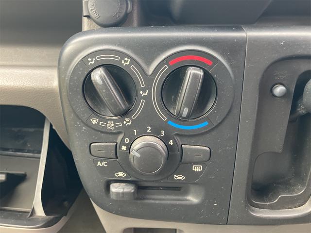 気温に合わせて直感的に操作することで、車内をいつでも快適に保てます。