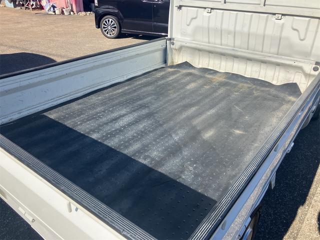 キャリイトラック 4WD MT エアコン パワーステアリング(32枚目)