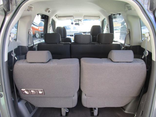 フリード Ｇ・ホンダセンシング　社外８インチナビ　バックカメラ　ＥＴＣ　前後ドライブレコーダー　プッシュスタート　スマートキー　両側パワースライドドア（12枚目）