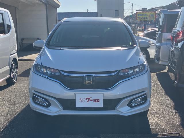 フィットハイブリッド Ｆコンフォートエディション　ハイブリッド　ＥＴＣ　バックカメラ　ナビ　ＴＶ　レーンアシスト　衝突被害軽減システム　オートライト　スマートキー　アイドリングストップ　シートヒーター　ＡＴ　盗難防止システム　衝突安全ボディ　ＣＤ（12枚目）