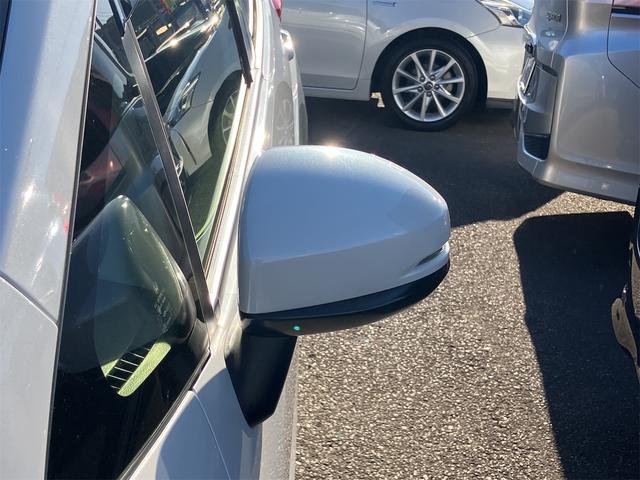 フィットハイブリッド Ｆコンフォートエディション　ハイブリッド　ＥＴＣ　バックカメラ　ナビ　ＴＶ　レーンアシスト　衝突被害軽減システム　オートライト　スマートキー　アイドリングストップ　シートヒーター　ＡＴ　盗難防止システム　衝突安全ボディ　ＣＤ（24枚目）