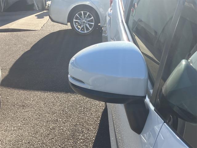 フィットハイブリッド Ｆコンフォートエディション　ハイブリッド　ＥＴＣ　バックカメラ　ナビ　ＴＶ　レーンアシスト　衝突被害軽減システム　オートライト　スマートキー　アイドリングストップ　シートヒーター　ＡＴ　盗難防止システム　衝突安全ボディ　ＣＤ（26枚目）