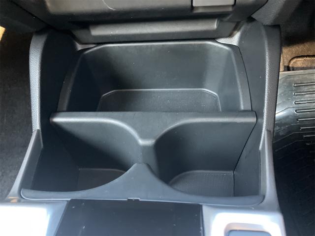 フィットハイブリッド Ｆコンフォートエディション　ハイブリッド　ＥＴＣ　バックカメラ　ナビ　ＴＶ　レーンアシスト　衝突被害軽減システム　オートライト　スマートキー　アイドリングストップ　シートヒーター　ＡＴ　盗難防止システム　衝突安全ボディ　ＣＤ（41枚目）