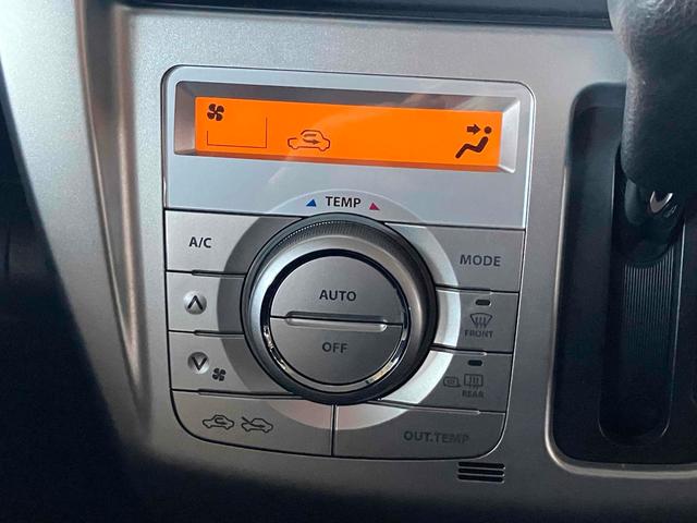 ハスラー Ｇ　ＥＴＣ　ナビ　衝突被害軽減システム　スマートキー　アイドリングストップ　電動格納ミラー　シートヒーター　ベンチシート　ＣＶＴ　盗難防止システム　ＡＢＳ　ＥＳＣ　ＣＤ　ＤＶＤ再生　Ｂｌｕｅｔｏｏｔｈ（6枚目）