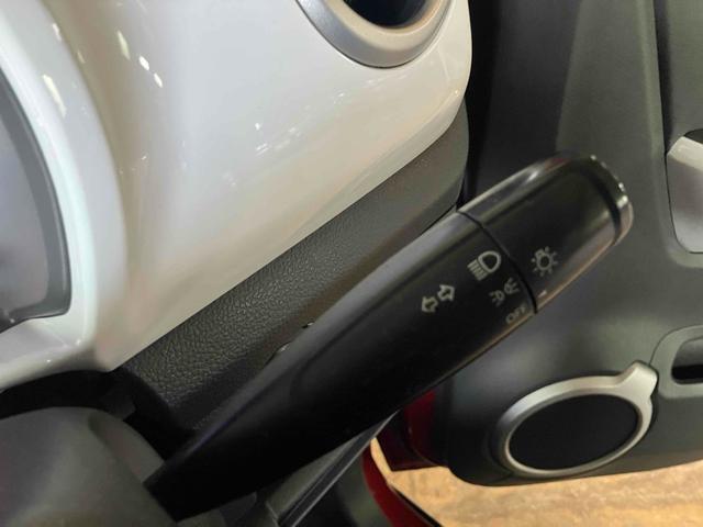 ハスラー Ｇ　ＥＴＣ　ナビ　衝突被害軽減システム　スマートキー　アイドリングストップ　電動格納ミラー　シートヒーター　ベンチシート　ＣＶＴ　盗難防止システム　ＡＢＳ　ＥＳＣ　ＣＤ　ＤＶＤ再生　Ｂｌｕｅｔｏｏｔｈ（22枚目）