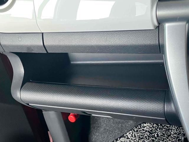 ハスラー Ｇ　ＥＴＣ　ナビ　衝突被害軽減システム　スマートキー　アイドリングストップ　電動格納ミラー　シートヒーター　ベンチシート　ＣＶＴ　盗難防止システム　ＡＢＳ　ＥＳＣ　ＣＤ　ＤＶＤ再生　Ｂｌｕｅｔｏｏｔｈ（25枚目）