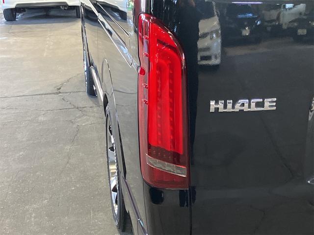 ハイエースバン スーパーＧＬ　ダークプライムＩＩ　スーパーＧＬ　全周囲カメラ　ナビ　ＴＶ　クリアランスソナー　レーンアシスト　衝突被害軽減システム　両側電動スライドドア　オートマチックハイビーム　オートライト　スマートキー　電動格納ミラー（21枚目）
