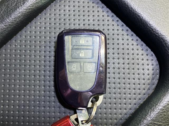 ハイエースバン スーパーＧＬ　ダークプライムＩＩ　スーパーＧＬ　全周囲カメラ　ナビ　ＴＶ　クリアランスソナー　レーンアシスト　衝突被害軽減システム　両側電動スライドドア　オートマチックハイビーム　オートライト　スマートキー　電動格納ミラー（39枚目）