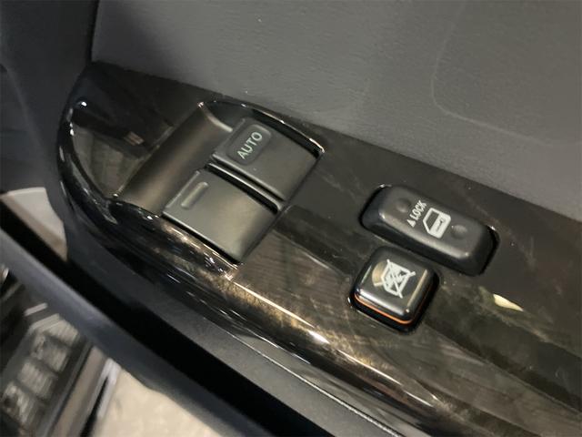 ハイエースバン スーパーＧＬ　ダークプライムＩＩ　スーパーＧＬ　全周囲カメラ　ナビ　ＴＶ　クリアランスソナー　レーンアシスト　衝突被害軽減システム　両側電動スライドドア　オートマチックハイビーム　オートライト　スマートキー　電動格納ミラー（61枚目）