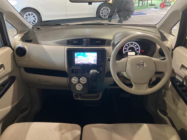 デイズ Ｊ　ＥＴＣ　ナビ　ＴＶ　キーレスエントリー　電動格納ミラー　ベンチシート　ＣＶＴ　ＡＢＳ　ＥＳＣ　ＵＳＢ　ミュージックプレイヤー接続可　Ｂｌｕｅｔｏｏｔｈ　衝突安全ボディ　エアコン　パワーステアリング（2枚目）