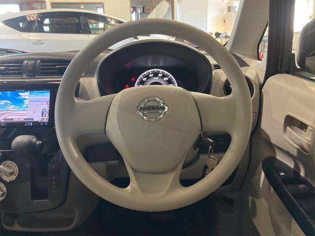 デイズ Ｊ　ＥＴＣ　ナビ　ＴＶ　キーレスエントリー　電動格納ミラー　ベンチシート　ＣＶＴ　ＡＢＳ　ＥＳＣ　ＵＳＢ　ミュージックプレイヤー接続可　Ｂｌｕｅｔｏｏｔｈ　衝突安全ボディ　エアコン　パワーステアリング（3枚目）