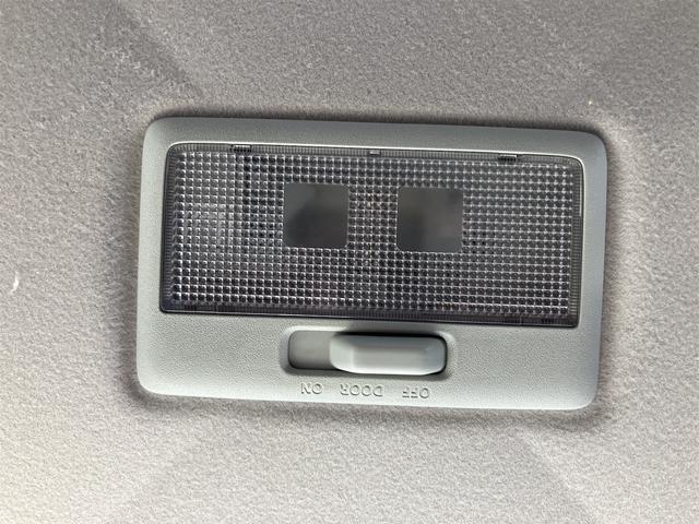 アルトラパン Fリミテッド 衝突被害軽減システム オートライト HID スマートキー アイドリングストップ 電動格納ミラー シートヒーター CVT 盗難防止システム ABS ESC アルミホイール 衝突安全ボディ エアコン(49枚目)