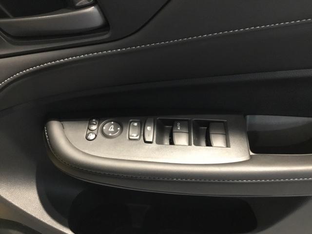 ＷＲ－Ｖ Ｚ＋　メモリーナビ　リアカメラ　ドラレコ　クリソナ　追突軽減ブレーキ　フルセグテレビ　サイドエアバッグ　盗難防止システム　運転席エアバッグ　Ｂカメラ　クルコン　横滑り防止　ドライブレコーダー　キーフリー（18枚目）