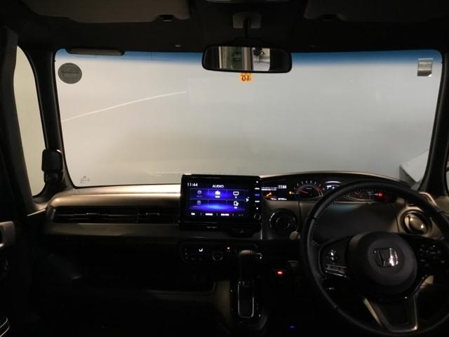 Ｎ－ＢＯＸカスタム Ｌターボスタイル＋ブラック　両側電動スライドドア　ＥＴＣ　リアカメラ　ベンチＳ　ターボエンジン　スマ－トキ－　エアバック　横滑り防止機能　ナビ＆ＴＶ　サイドカーテンエアバック　ＵＳＢ接続　クルーズコントロール　助手席エアバッグ（2枚目）