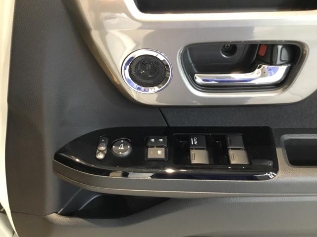 Ｎ－ＢＯＸカスタム Ｌターボスタイル＋ブラック　両側電動スライドドア　ＥＴＣ　リアカメラ　ベンチＳ　ターボエンジン　スマ－トキ－　エアバック　横滑り防止機能　ナビ＆ＴＶ　サイドカーテンエアバック　ＵＳＢ接続　クルーズコントロール　助手席エアバッグ（21枚目）