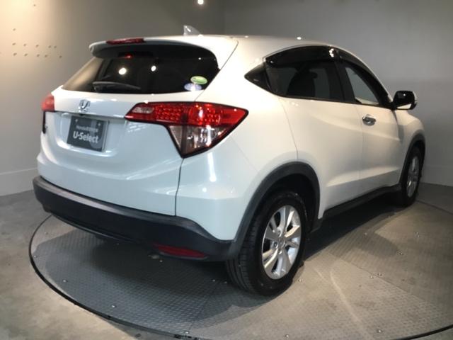 ヴェゼル Ｘ　メモリーナビ　リアカメラ　ＥＴＣ　アルミホイール　追突軽減ブレーキ　スマ－トキ－　ＵＳＢ　サイドエアバッグ　パワーウィンドウ　盗難防止システム　横滑り防止　ＬＥＤヘッドランプ　クルコン　ＰＳ　ＡＢＳ（8枚目）