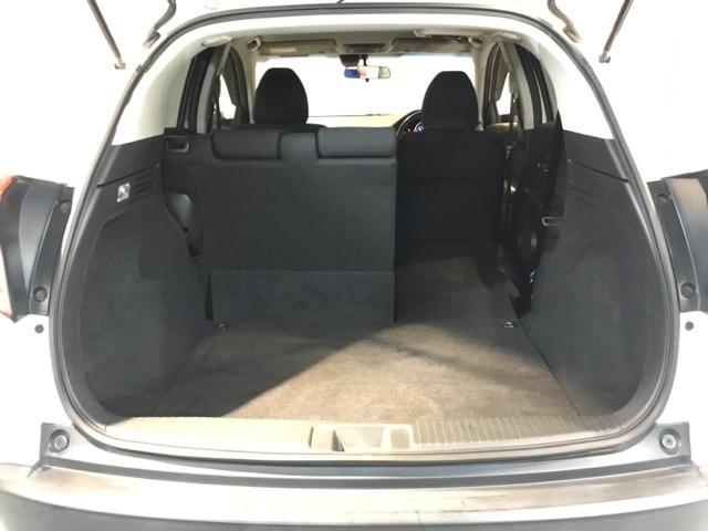 ヴェゼル Ｘ　メモリーナビ　リアカメラ　ＥＴＣ　アルミホイール　追突軽減ブレーキ　スマ－トキ－　ＵＳＢ　サイドエアバッグ　パワーウィンドウ　盗難防止システム　横滑り防止　ＬＥＤヘッドランプ　クルコン　ＰＳ　ＡＢＳ（11枚目）