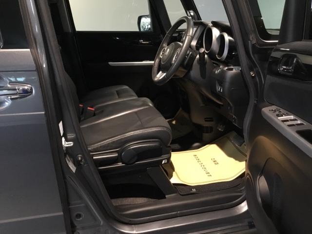 Ｎ－ＢＯＸカスタム Ｇ・ターボＬパッケージ　メモリーナビ　ＥＴＣ　リアカメラ　ＡＵＴＯエアコン　ナビＴＶ　地デジテレビ　Ｂカメ　サイドカーテンエアバック　盗難警報装置　横滑防止装置　ＰＳ　ＰＷ　ターボエンジン　ＥＣＯモード　運転席エアバッグ（19枚目）