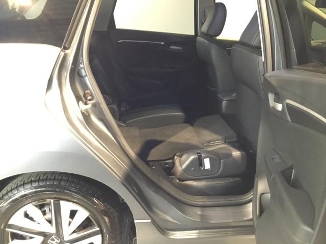 シャトル ハイブリッドＸホンダセンシング　リアカメラ　ＥＴＣ　シートヒータ　横滑抑制　リヤカメラ　スマ－トキ－　イモビ　ＴＶナビ　サイドエアバッグ　キーレス　ＤＶＤ再生機能　ＥＣＯＮ　クルコン　パワーウィンドウ　Ｗエアバック　エアコン　ＡＢＳ（12枚目）