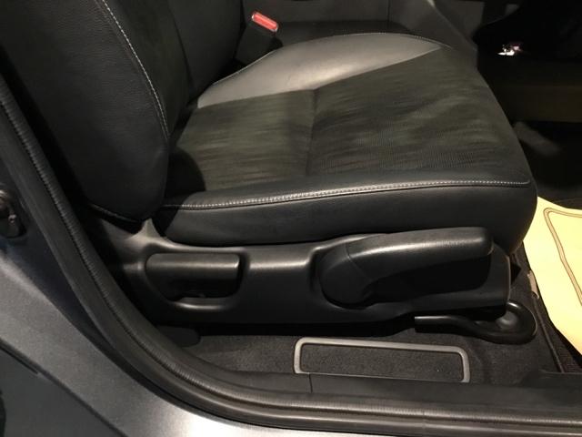 シャトル ハイブリッドＸホンダセンシング　リアカメラ　ＥＴＣ　シートヒータ　横滑抑制　リヤカメラ　スマ－トキ－　イモビ　ＴＶナビ　サイドエアバッグ　キーレス　ＤＶＤ再生機能　ＥＣＯＮ　クルコン　パワーウィンドウ　Ｗエアバック　エアコン　ＡＢＳ（17枚目）