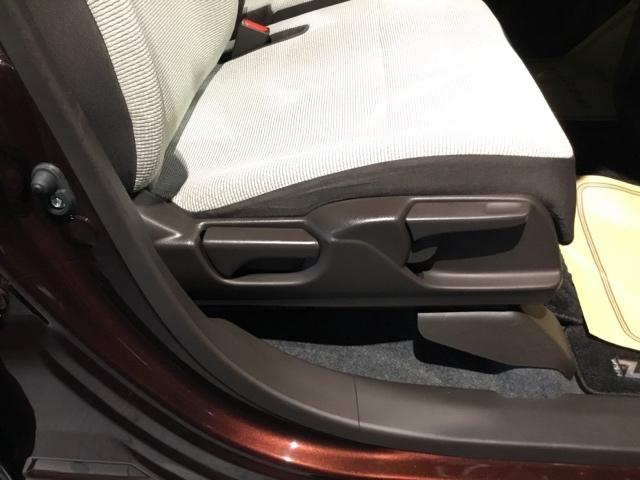 N-WGN Lホンダセンシング メモリーナビ フルセグ ETC リアカメラ 誤発進抑制 LEDランプ シートヒータ DVD 横滑り防止機能 パーキングセンサー セキュリティアラーム キーフリー ナビTV スマートキー オートエアコン(15枚目)