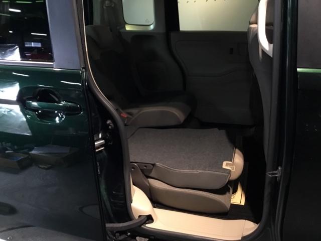 N-BOX G メモリーナビ CD ABS エアバック 横滑防止装置 スマートキー ベンチシ-ト オートエアコン 整備記録簿 パワーウィンドウ パワステ 助手席エアバッグ 両側スライドドア キーフリーキー(13枚目)