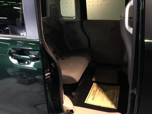 N-BOX G メモリーナビ CD ABS エアバック 横滑防止装置 スマートキー ベンチシ-ト オートエアコン 整備記録簿 パワーウィンドウ パワステ 助手席エアバッグ 両側スライドドア キーフリーキー(15枚目)