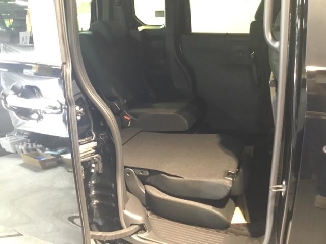 Ｎ－ＢＯＸカスタム ベースグレード　メモリーナビ　フルセグ　リアカメラ　ＥＴＣ　ドラレコ　Ｗ電動ドア　ＵＳＢ接続　ＣＭＢＳ　Ｄレコ　禁煙　ベンチシート　オートエアコン　スマートキ　ＬＥＤ　盗難防止装置　クルコン　バックカメラ　エアバッグ（13枚目）