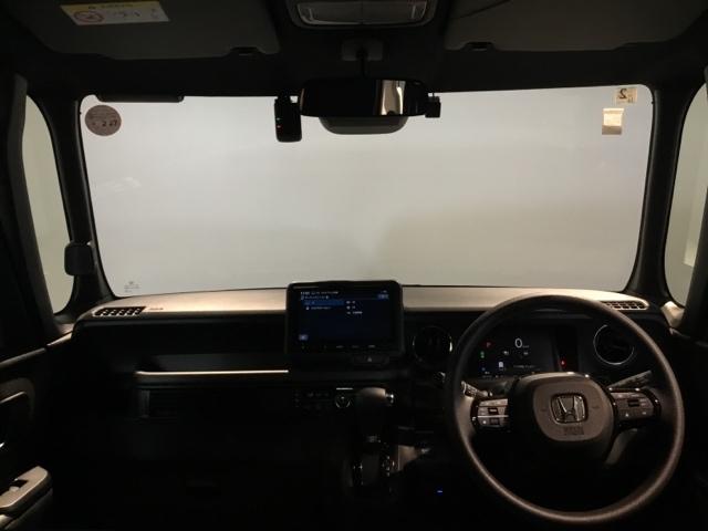 Ｎ－ＢＯＸカスタム ベースグレード　メモリーナビ　フルセグ　リアカメラ　ＥＴＣ　ドラレコ　ＣＭＢＳ　Ｄレコ　禁煙　ベンチシート　オートエアコン　スマートキ　ＬＥＤ　盗難防止装置　クルコン　バックカメラ　パワーステアリング　エアバッグ（2枚目）