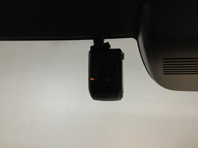 Ｎ－ＢＯＸカスタム ベースグレード　試乗車　メモリーナビ　ドラレコ　ＥＴＣ　リアカメラ　Ｐソナー　ナビテレビ　レーダーブレーキサポート　地デジ対応　サイドエアバック　禁煙　Ｓヒータ　スマートキー＆プッシュスタート　横滑り防止　ＵＳＢ（22枚目）