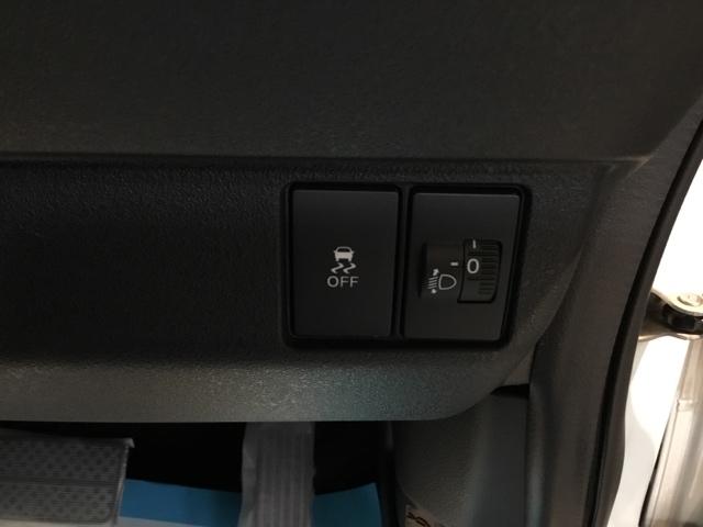 Ｎ－ＢＯＸカスタム ベースグレード　試乗車　メモリーナビ　ドラレコ　ＥＴＣ　リアカメラ　Ｐソナー　ナビテレビ　レーダーブレーキサポート　地デジ対応　サイドエアバック　禁煙　Ｓヒータ　スマートキー＆プッシュスタート　横滑り防止　ＵＳＢ（32枚目）