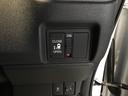 ベースグレード　メモリーナビ　フルセグ　リアカメラ　ＥＴＣ　ＵＳＢ接続　ＣＭＢＳ　Ｄレコ　禁煙　ベンチシート　オートエアコン　スマートキ　ＬＥＤ　盗難防止装置　クルコン　バックカメラ　パワーステアリング　エアバッグ（28枚目）
