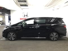 スライドドアなら狭い駐車場でもドアをぶつける心配がありません。ステップが低く乗り降りもしやすいです。 7