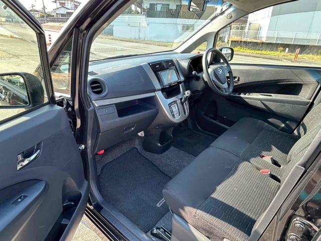 ムーヴ カスタム　Ｘリミテッド　ＥＴＣ　バックカメラ　ナビ　ＴＶ　オートライト　スマートキー　アイドリングストップ　電動格納ミラー　ベンチシート　ＣＶＴ　盗難防止システム　ＡＢＳ　ＣＤ　ＵＳＢ　ミュージックプレイヤー接続可（14枚目）