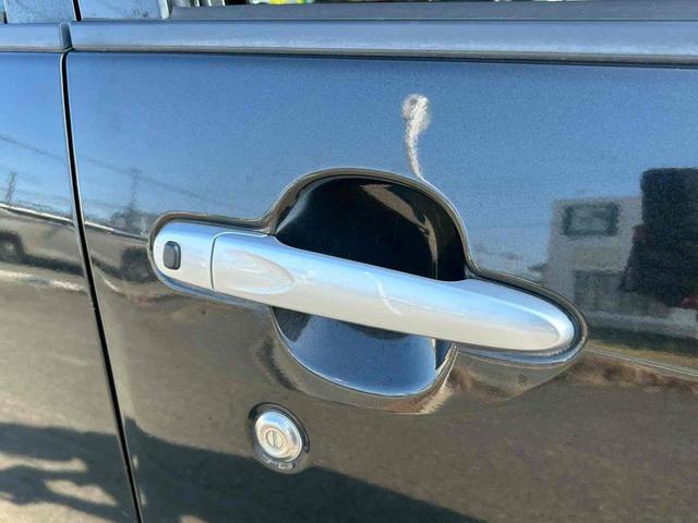 ムーヴ カスタム　Ｘリミテッド　ＥＴＣ　バックカメラ　ナビ　ＴＶ　オートライト　スマートキー　アイドリングストップ　電動格納ミラー　ベンチシート　ＣＶＴ　盗難防止システム　ＡＢＳ　ＣＤ　ＵＳＢ　ミュージックプレイヤー接続可（48枚目）