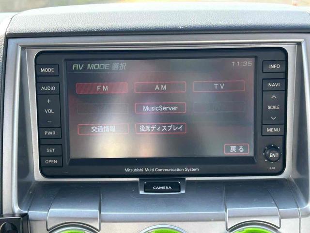 デリカD:5 G ナビパッケージ 4WD ETC バックカメラ サイドカメラ ナビ TV オートクルーズコントロール 両側スライド・片側電動 オートライト HID スマートキー 電動格納ミラー 後席モニター 3列シート フルフラット(6枚目)