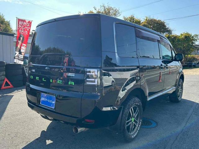 デリカD:5 G ナビパッケージ 4WD ETC バックカメラ サイドカメラ ナビ TV オートクルーズコントロール 両側スライド・片側電動 オートライト HID スマートキー 電動格納ミラー 後席モニター 3列シート フルフラット(16枚目)