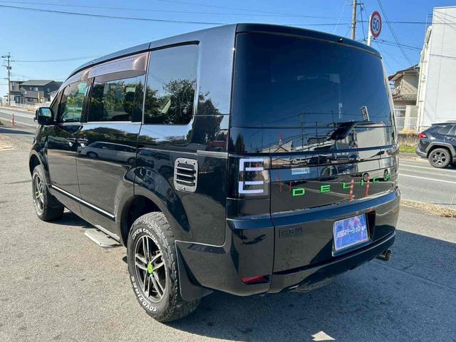 デリカD:5 G ナビパッケージ 4WD ETC バックカメラ サイドカメラ ナビ TV オートクルーズコントロール 両側スライド・片側電動 オートライト HID スマートキー 電動格納ミラー 後席モニター 3列シート フルフラット(18枚目)