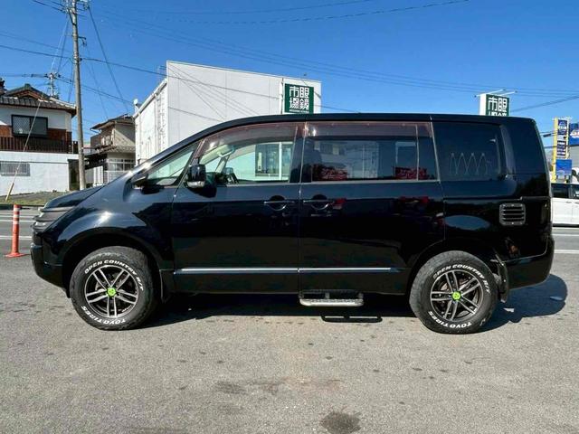 デリカD:5 G ナビパッケージ 4WD ETC バックカメラ サイドカメラ ナビ TV オートクルーズコントロール 両側スライド・片側電動 オートライト HID スマートキー 電動格納ミラー 後席モニター 3列シート フルフラット(19枚目)